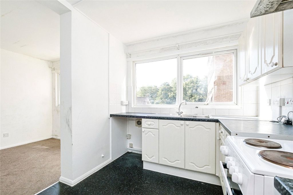 Property photo 3 of 14 Internal
