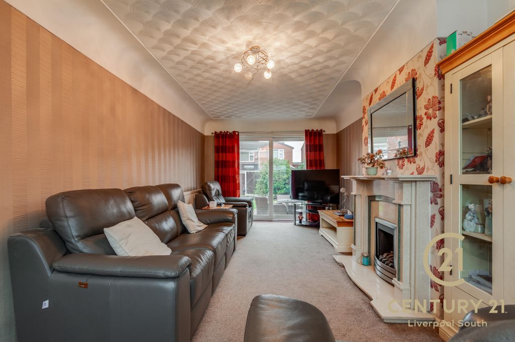 Property photo 3 of 19