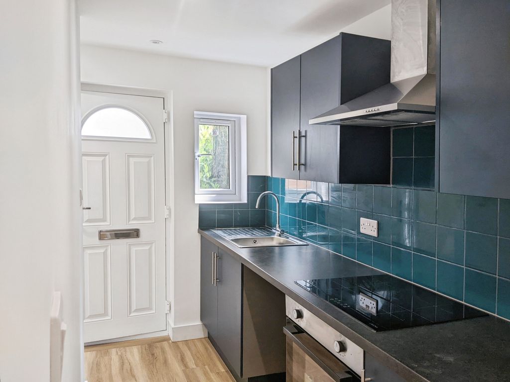 Property photo 3 of 5 Kitchen