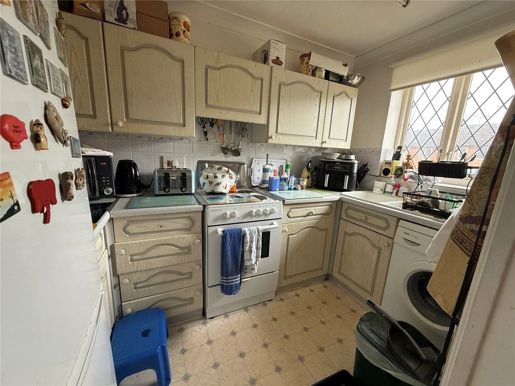 Property photo 3 of 6 Picture No. 11