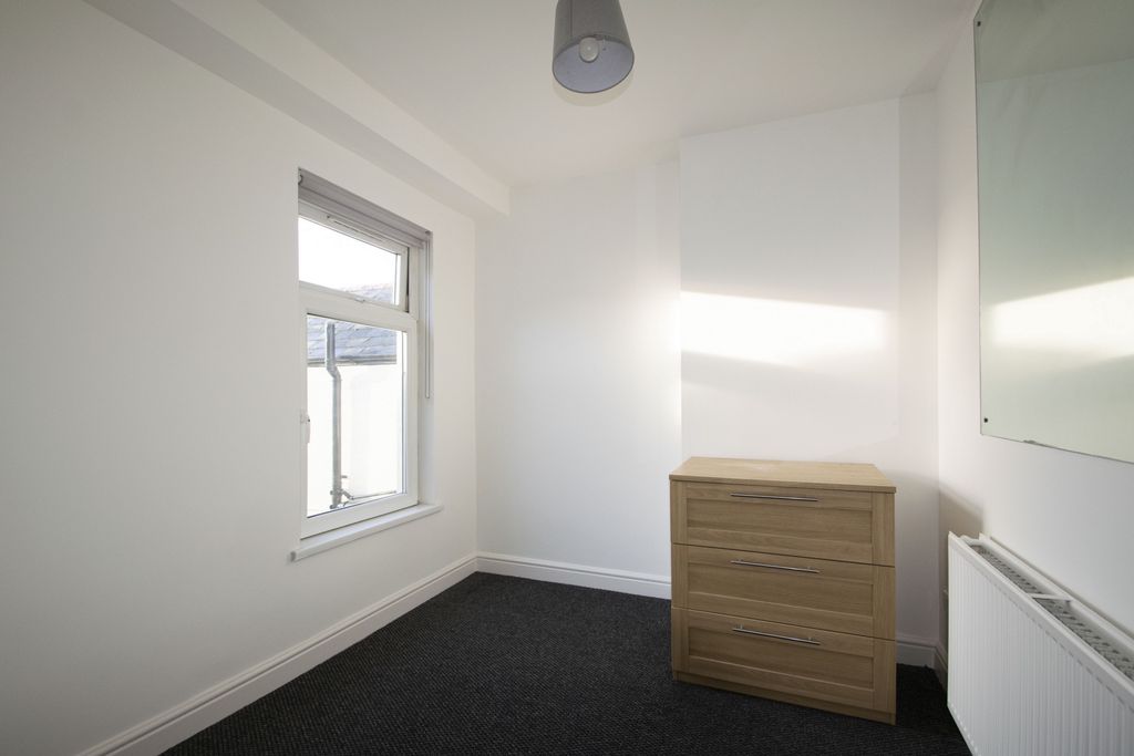 Property photo 3 of 6 Photo 3