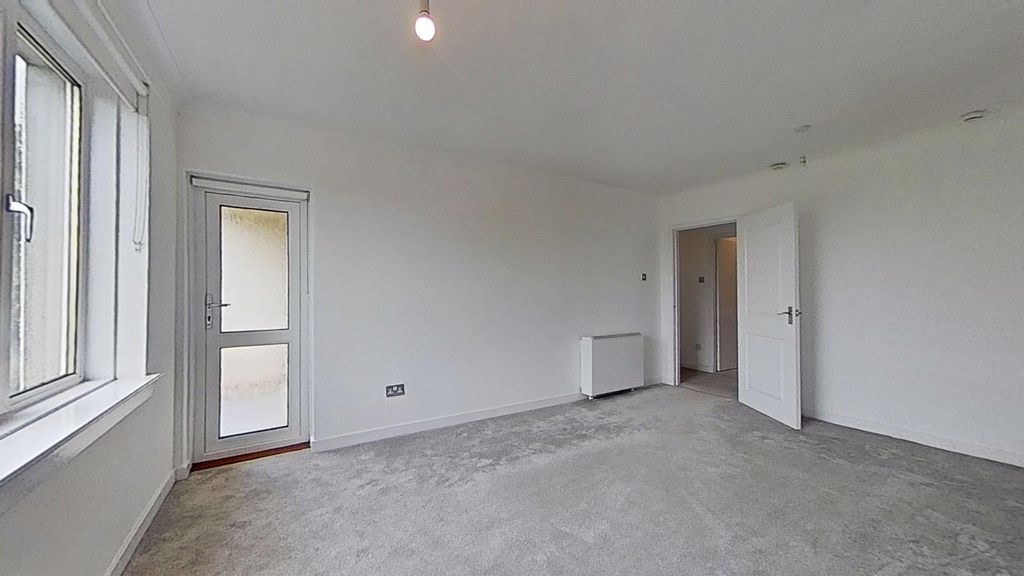 Property photo 3 of 13 Photo 3