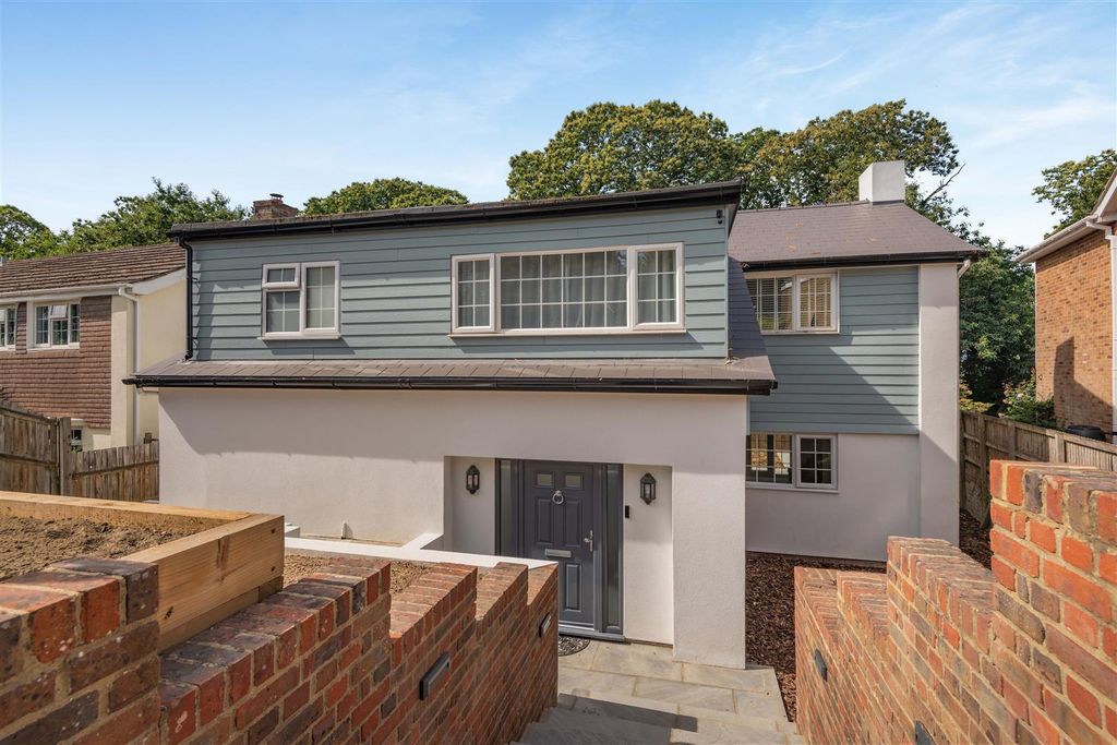 Property photo 1 of 27 8697407-Exterior01.Jpg