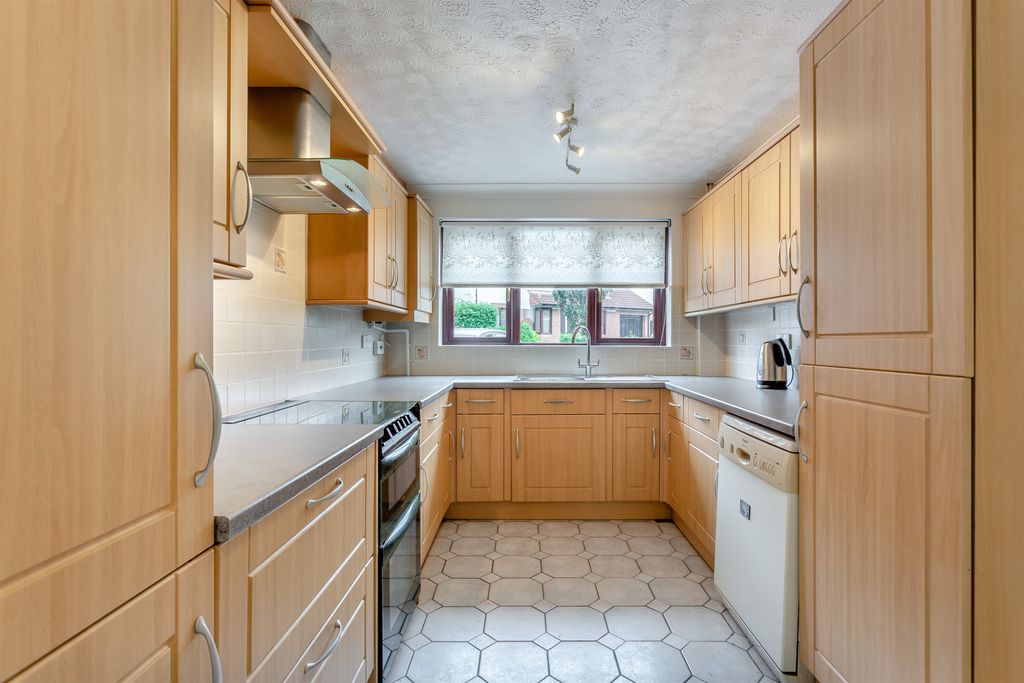 Property photo 2 of 23