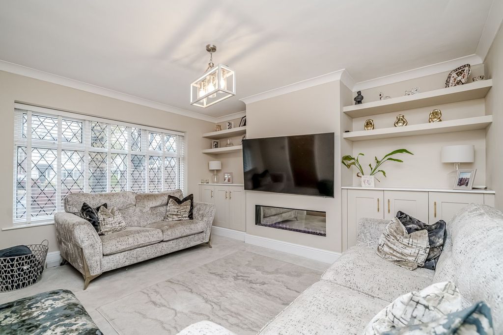 Property photo 2 of 49