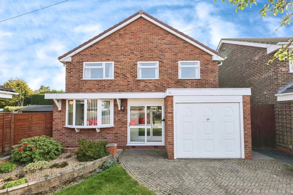 Property photo 2 of 17