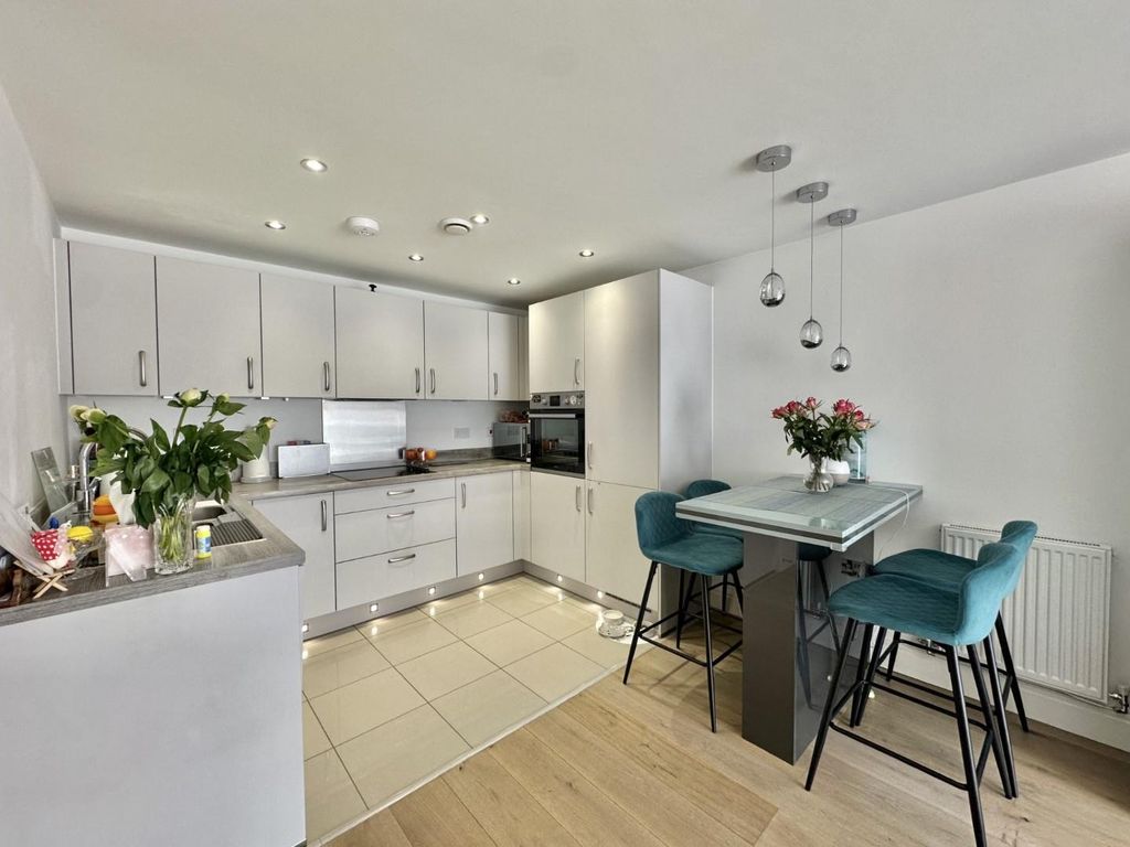 Property photo 1 of 13 3E701A77-F8c6-49E6-8478-B6E57Ae6Be20.Jpg
