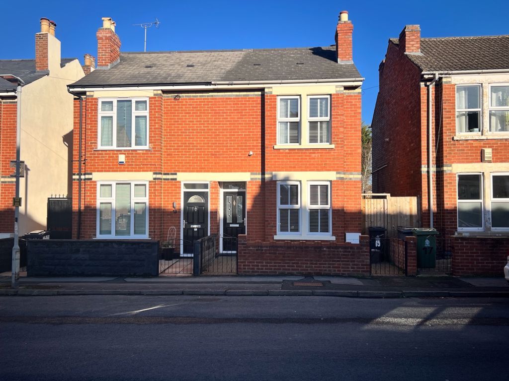 Property photo 1 of 16 Photo 9