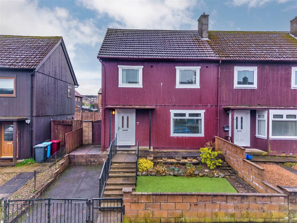 Property photo 1 of 17 18 Helmsdale Crescent Dundee-1.Jpg