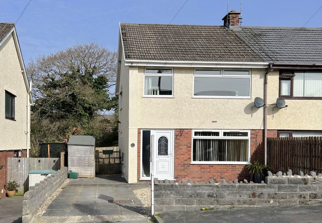 Property photo 1 of 2 Back.Jpg