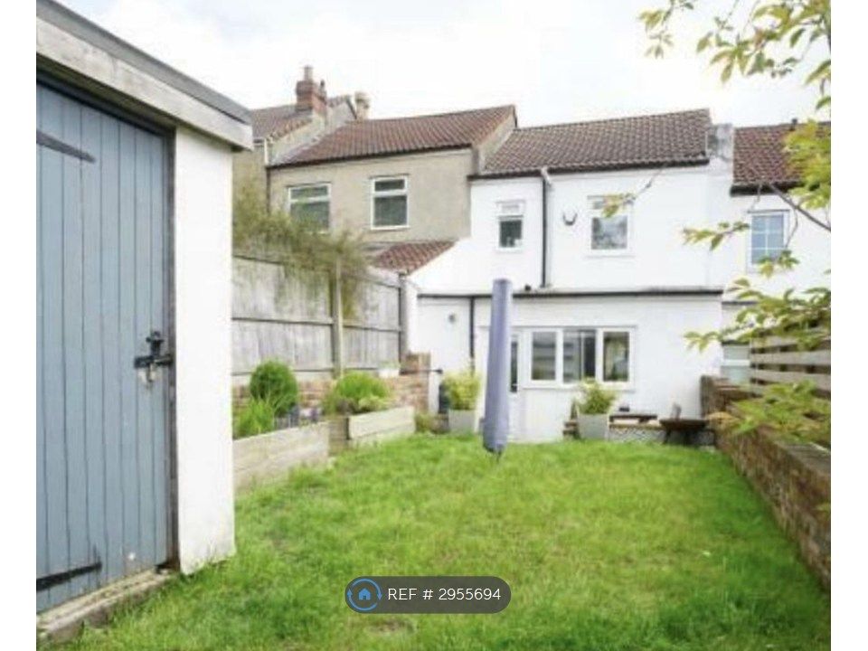 Property photo 2 of 11