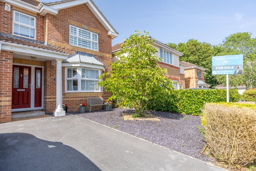 Property photo 2 of 41