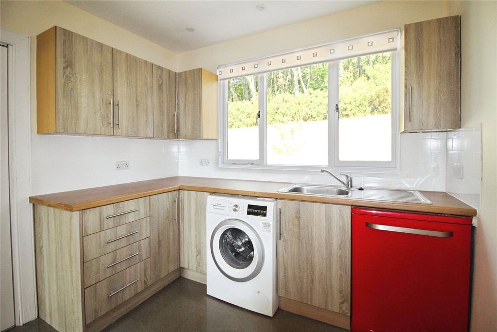 Property photo 2 of 24 Picture No. 29
