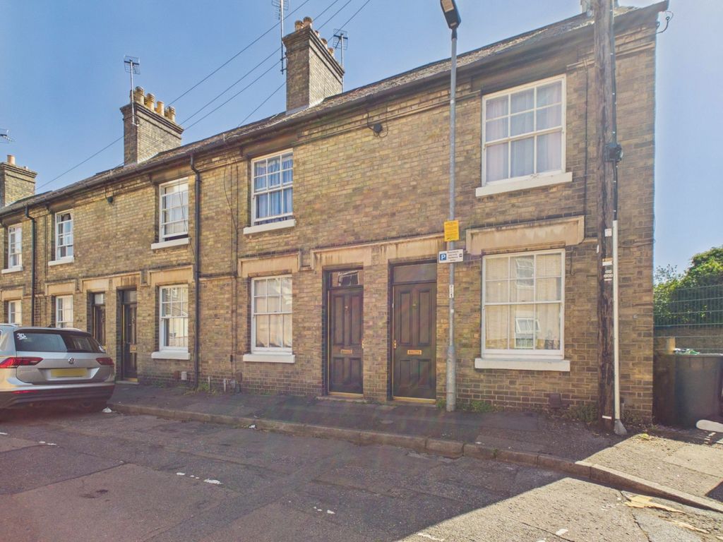 Property photo 1 of 8 Cam01909G0-Pr0519-Still002