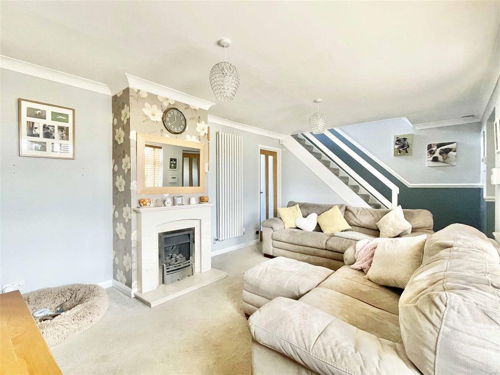 Property photo 3 of 16 l2.Jpg