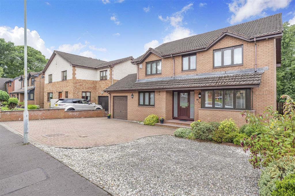 Property photo 3 of 44