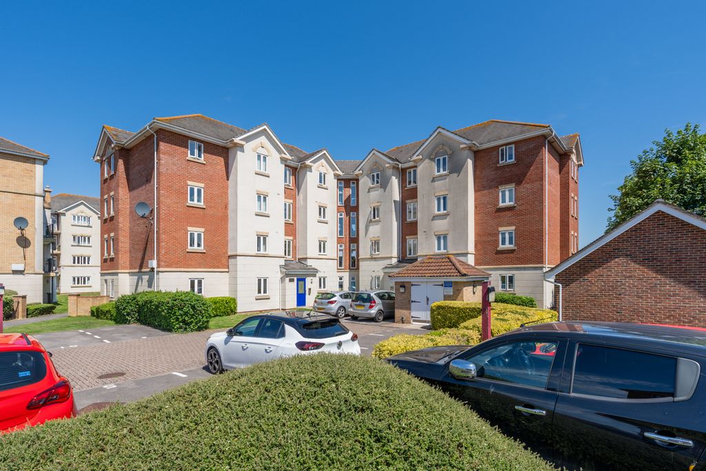 Property photo 1 of 31