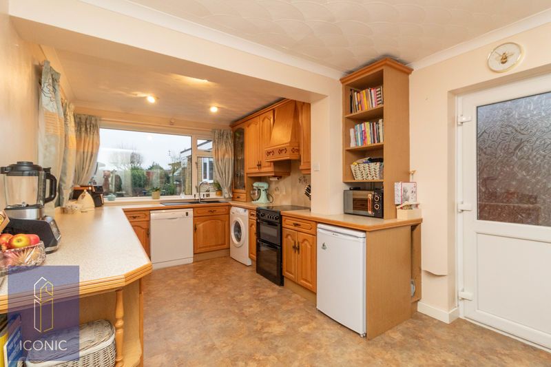 Property photo 3 of 14 Photo 10