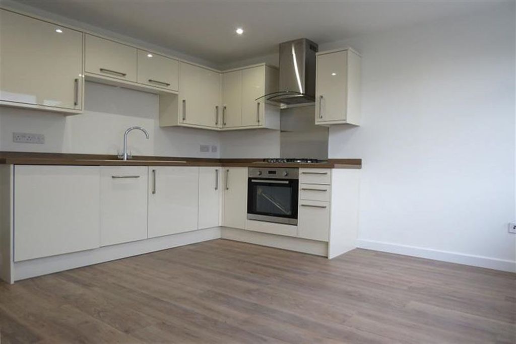 Property photo 1 of 5 (Main)
