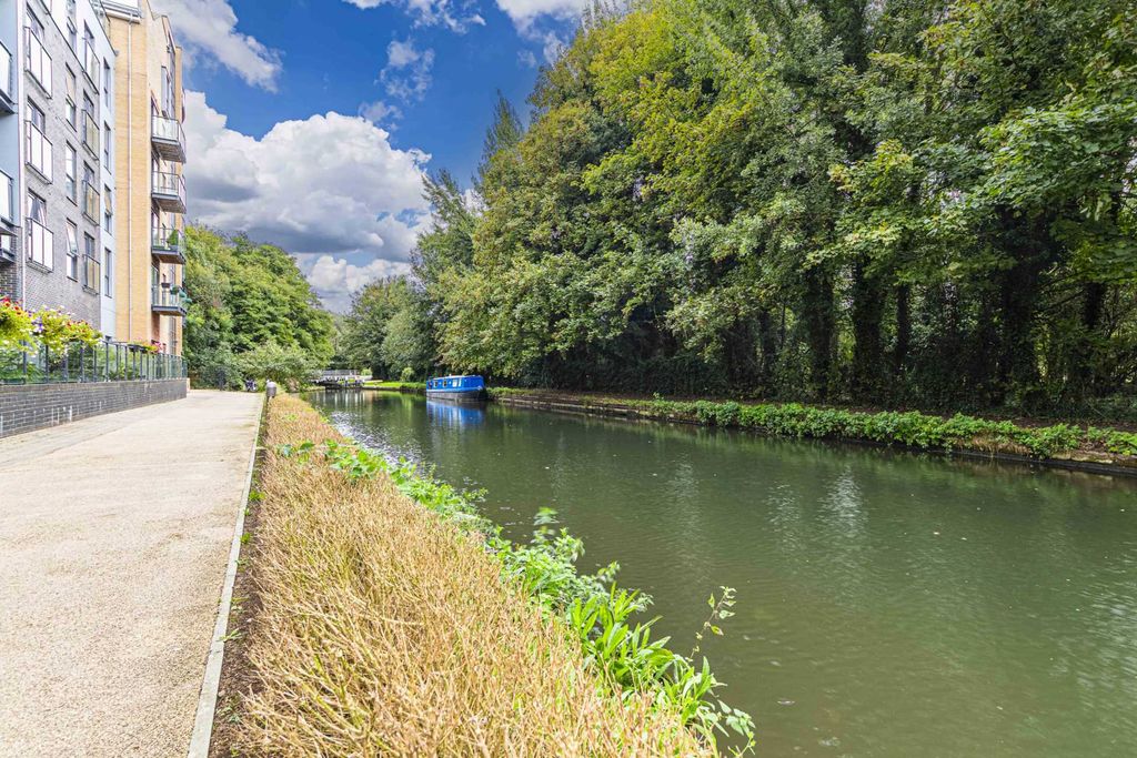 Property photo 3 of 13 Photo