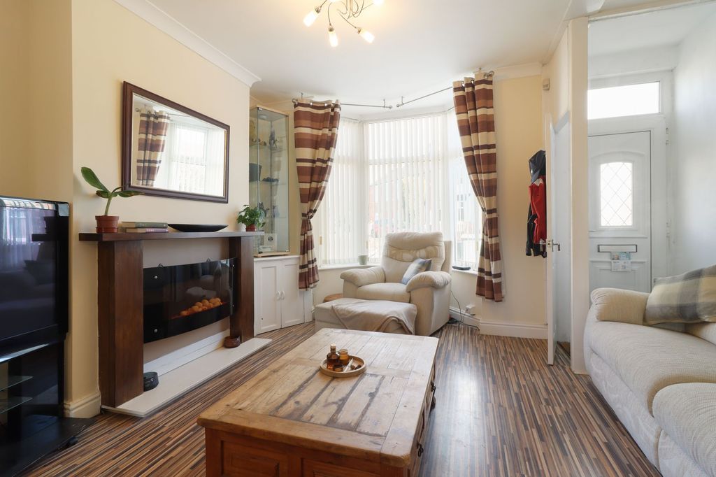 Property photo 2 of 16