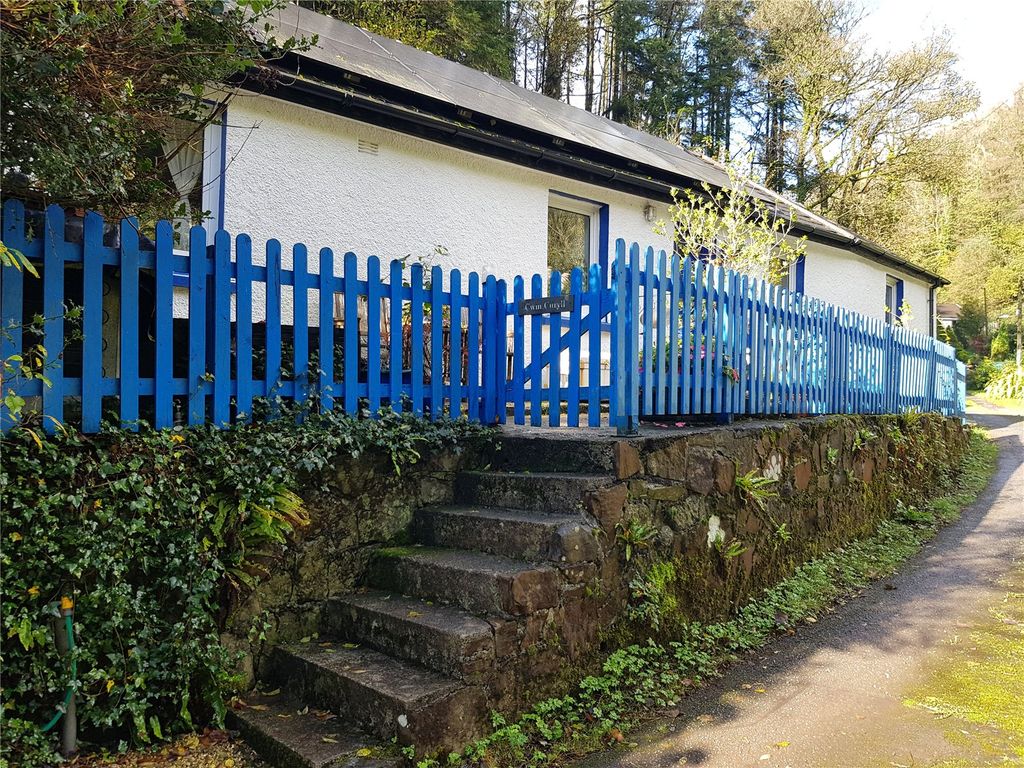 Property photo 2 of 36 Picture No. 16