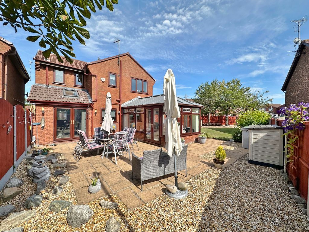 Property photo 2 of 30 Photo 26