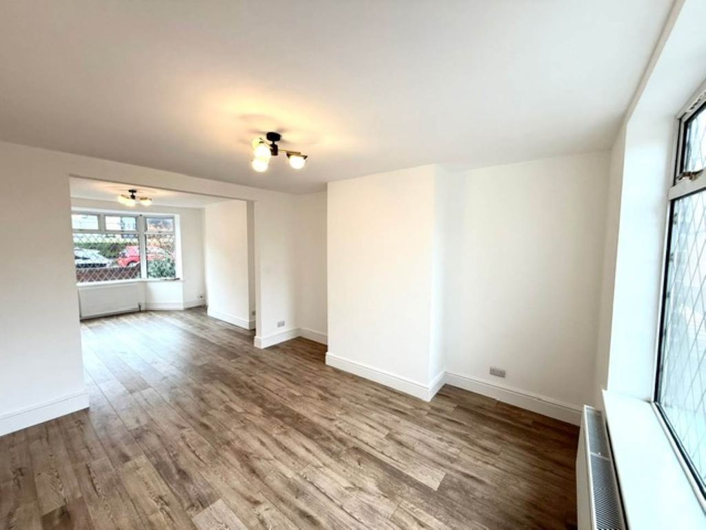 Property photo 1 of 31 Launge