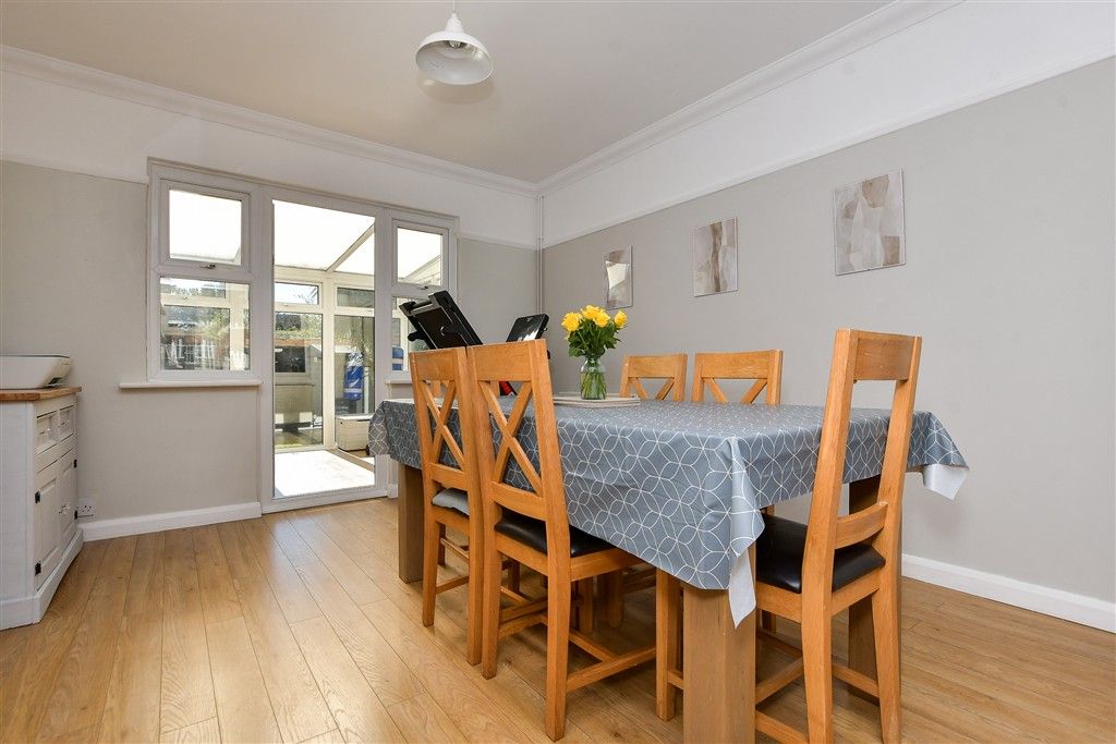 Property photo 3 of 14 Dining Area