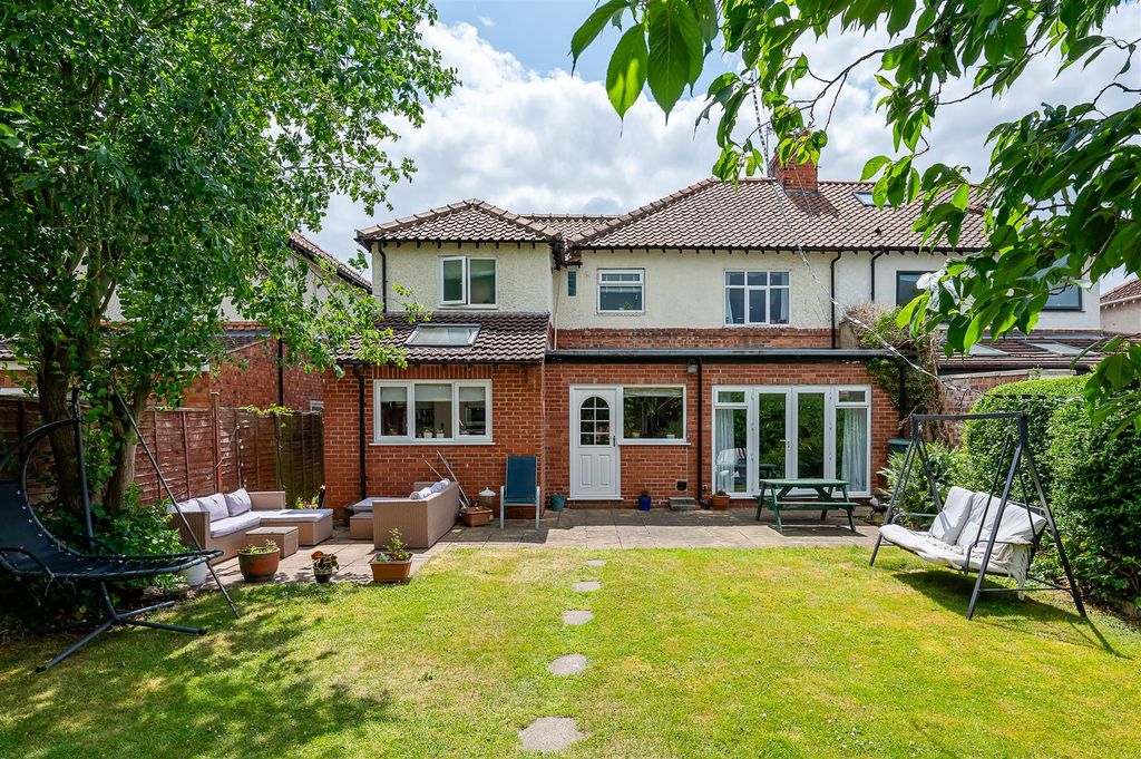Property photo 2 of 19 External