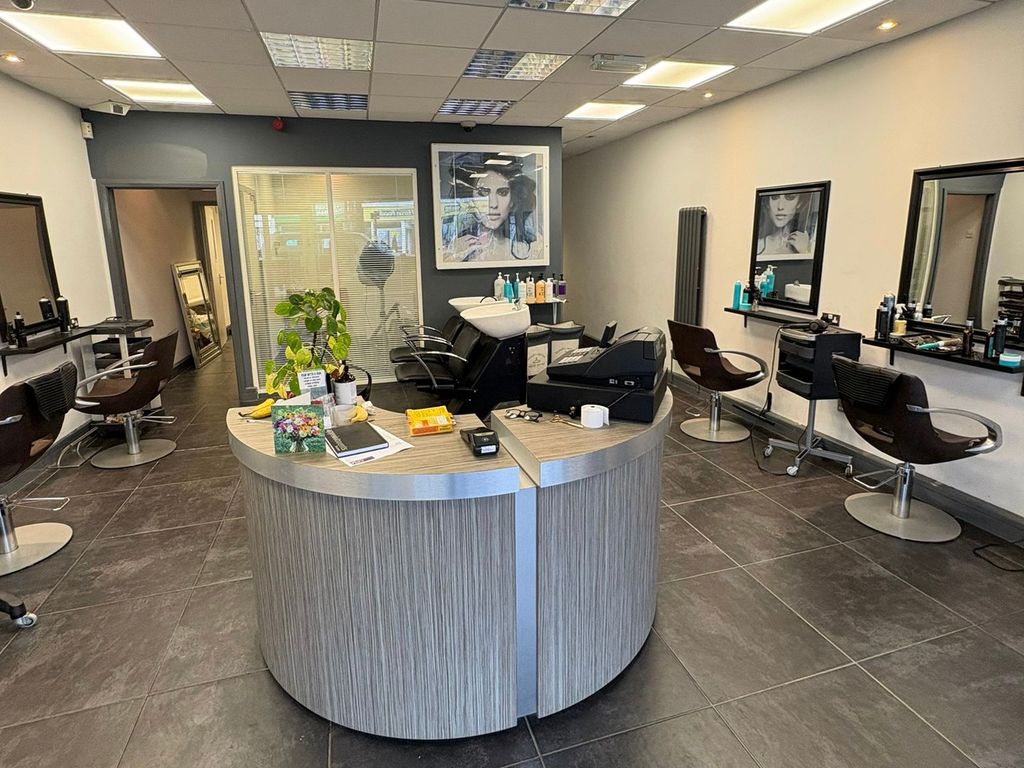 Property photo 2 of 6