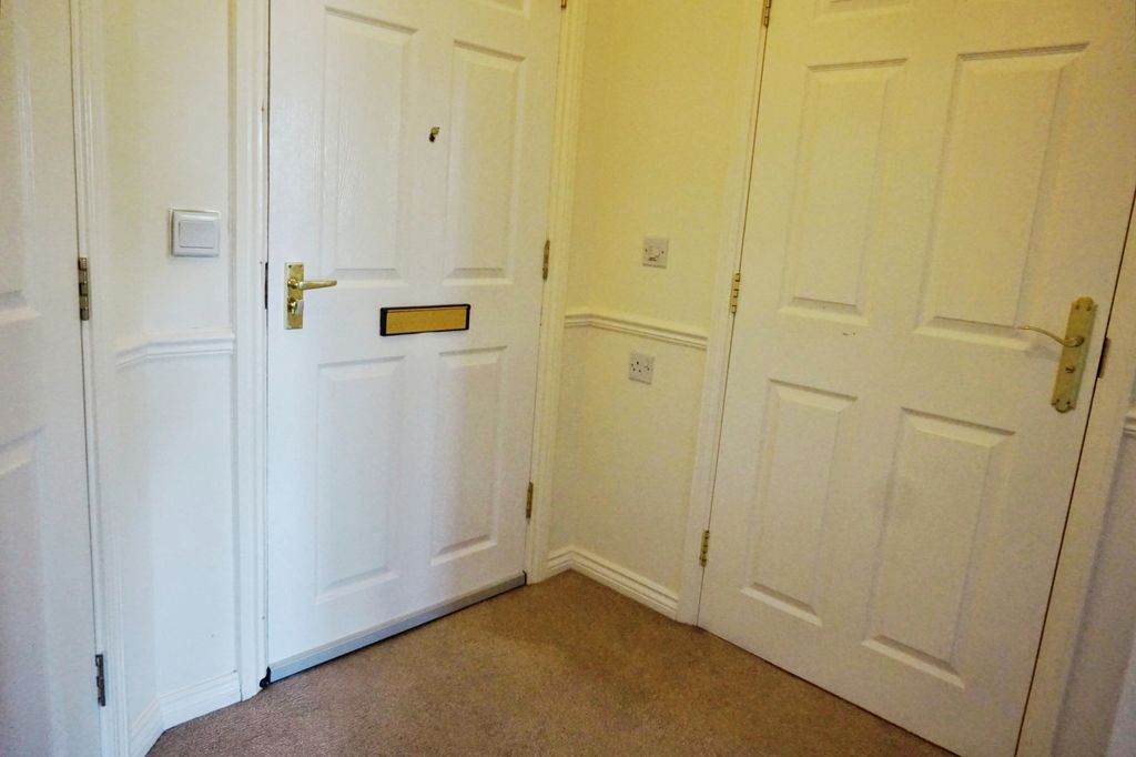 Property photo 2 of 12