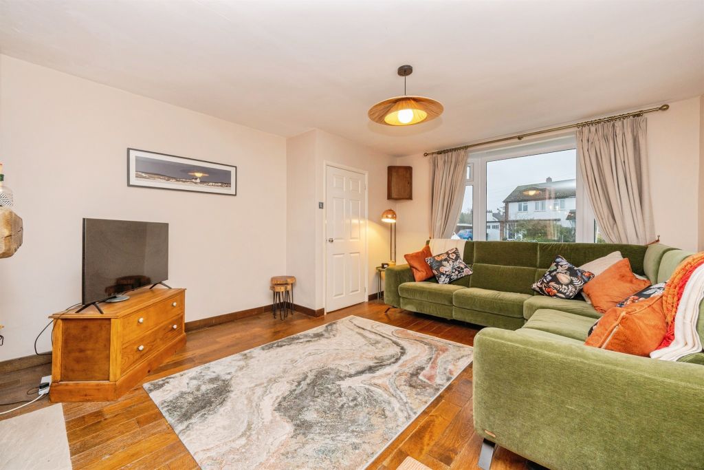 Property photo 3 of 18