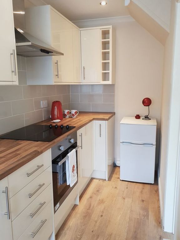 Property photo 2 of 8 Photo 5