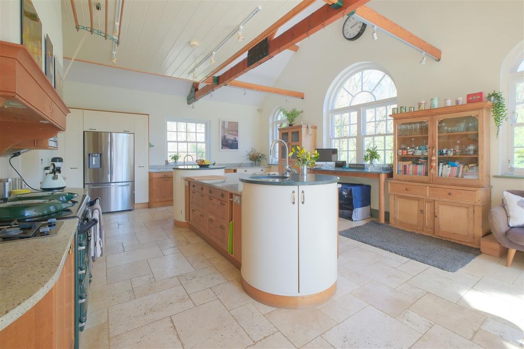 Property photo 3 of 40 Parry_Treseaton Roseland Menheniot Photos-33.Jpg