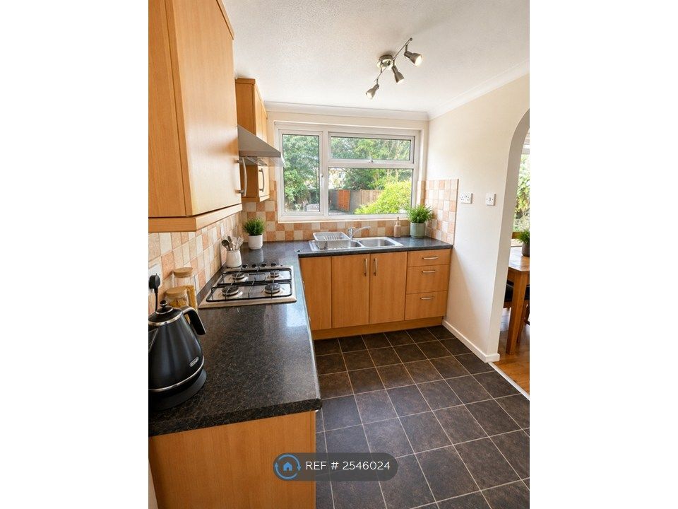 Property photo 3 of 11