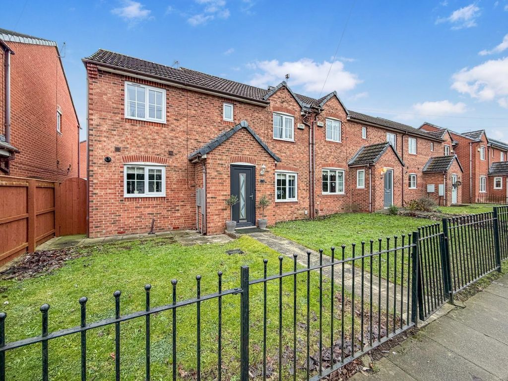 Property photo 1 of 25 Front