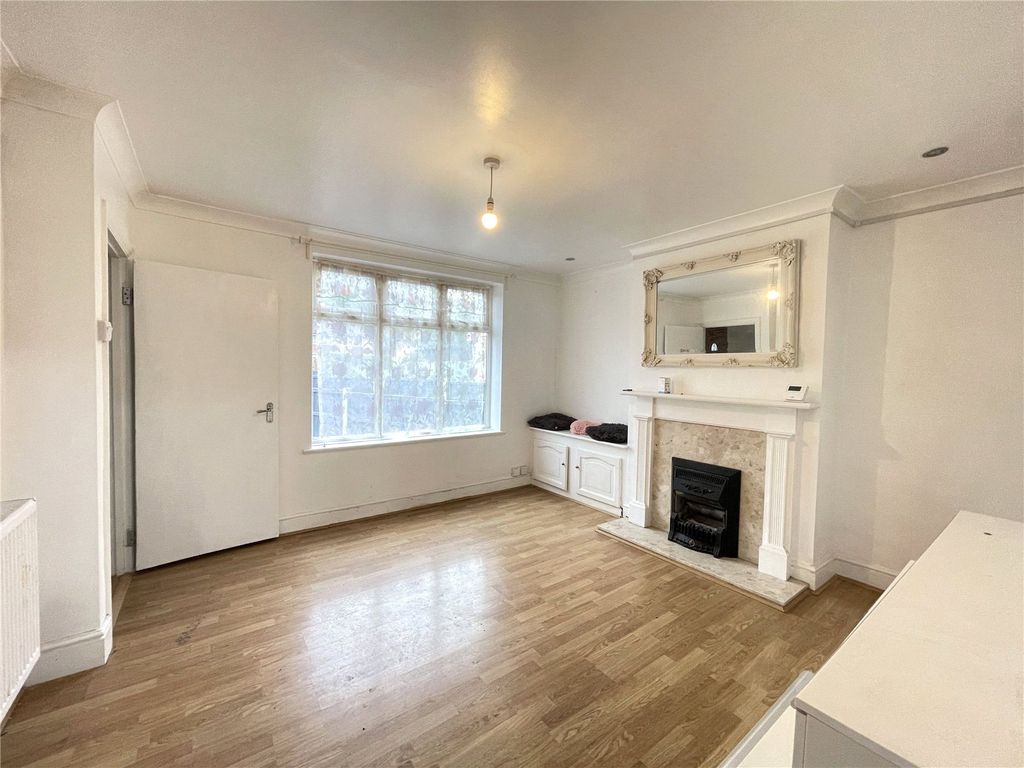 Property photo 3 of 13 Picture No. 04