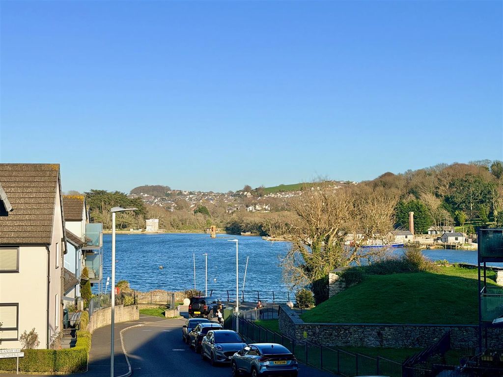 Property photo 2 of 12 Img_2816.Jpeg