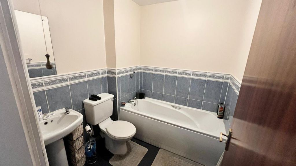 Additional image 9 of 2 bed flat for saleApt. 7 The Waterfront, Mooragh Promenade, Ramsey IM8