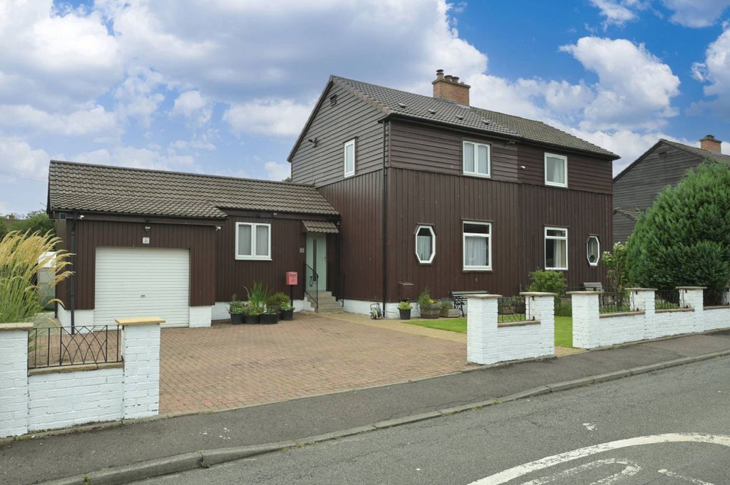 Property photo 1 of 34