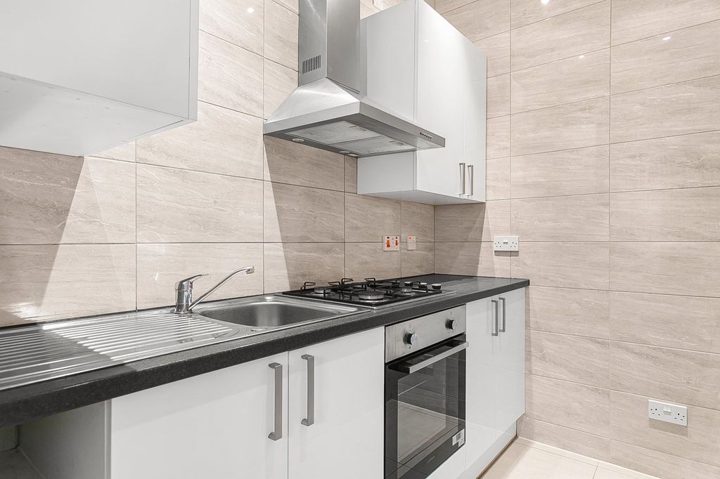 Property photo 2 of 15 Kitchen