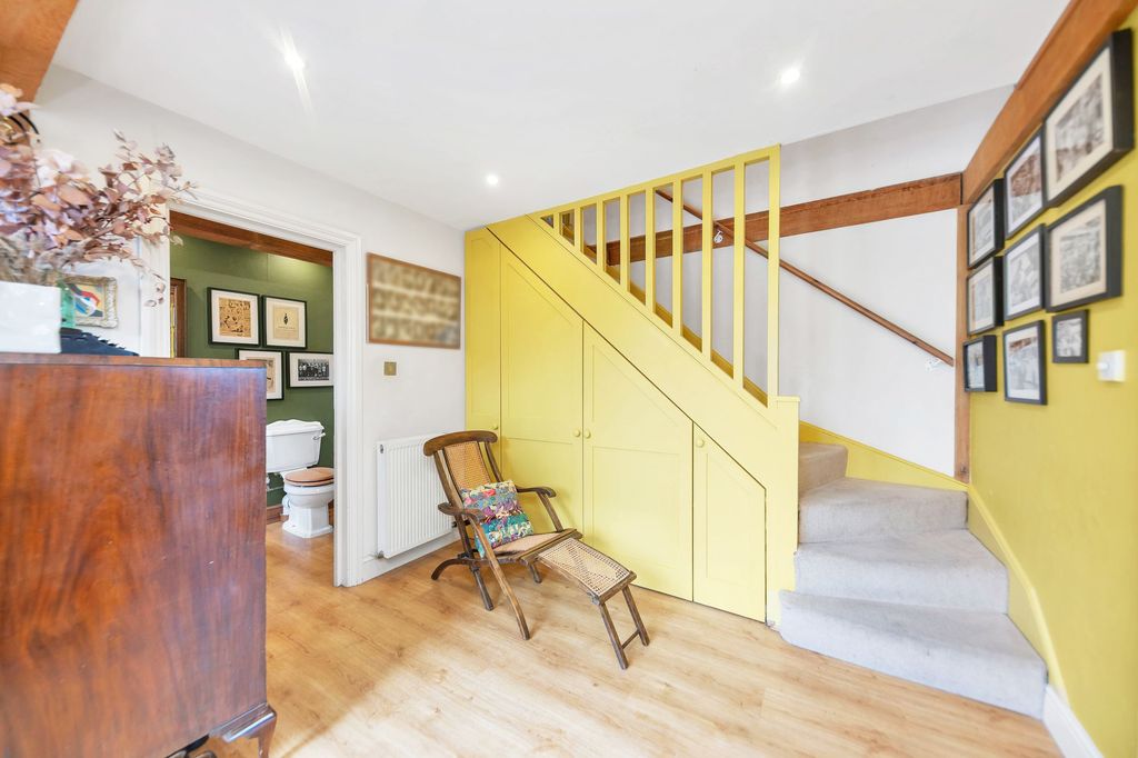 Property photo 3 of 16