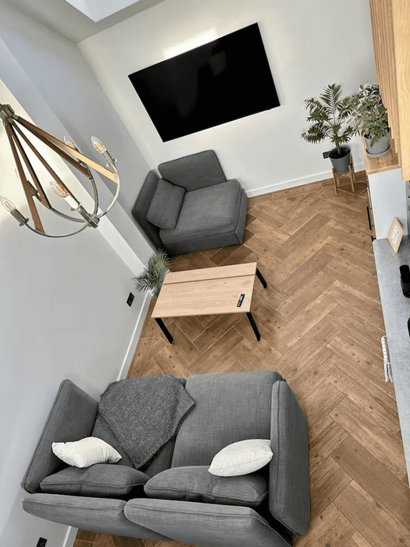 Property photo 2 of 12