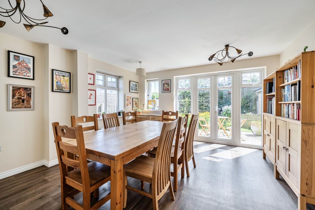 Property photo 2 of 22 Open-Plan Kitchen Dining