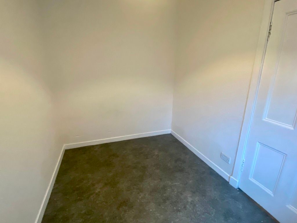 Property photo 3 of 8 Photo 3