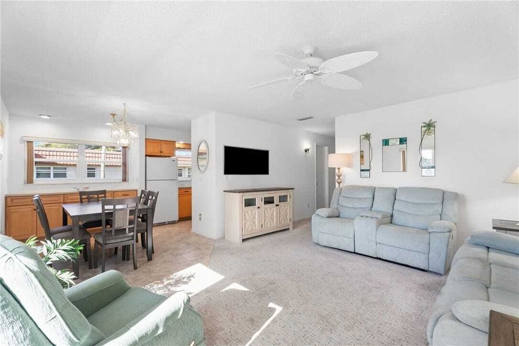 Property photo 3 of 23 <Alttext/>