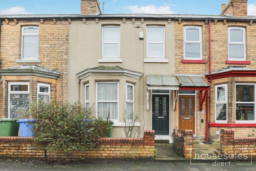 Property photo 1 of 12