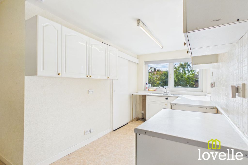 Property photo 3 of 22