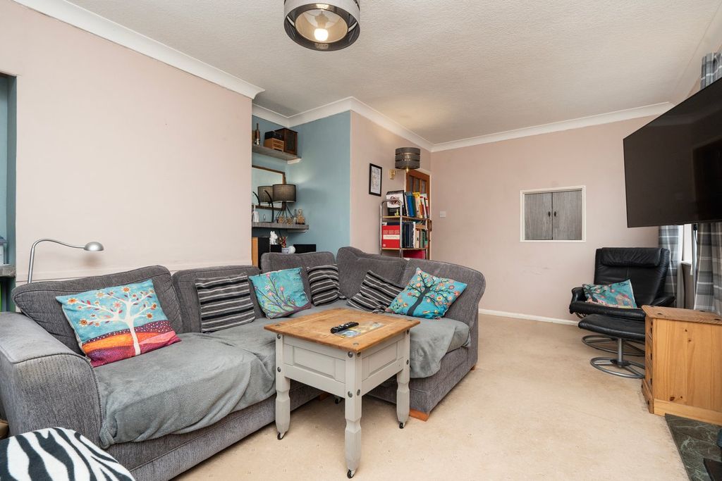 Property photo 3 of 13